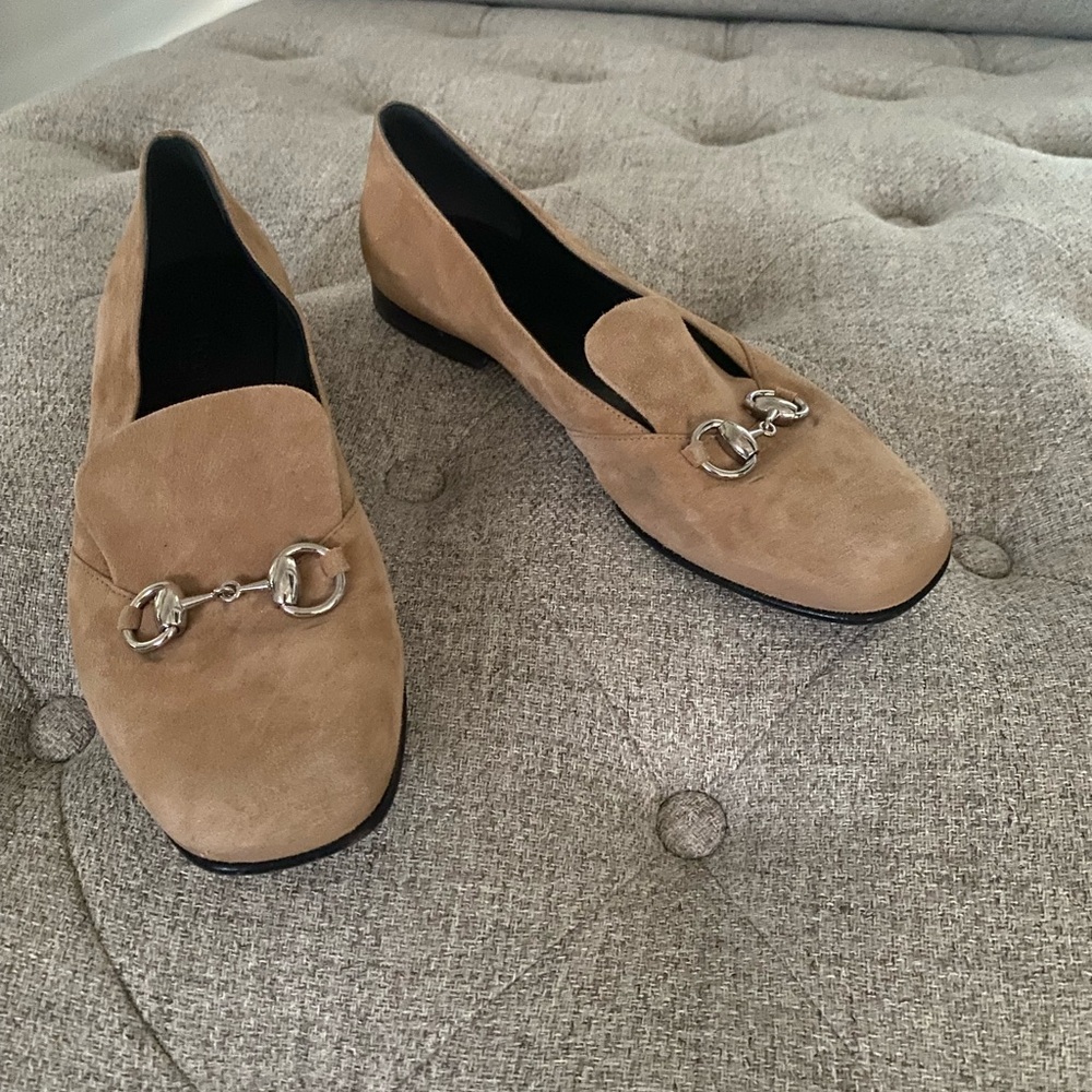 Gucci camel suede horse it loafers size 36